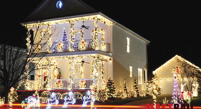 What To Do If Your Neighbor’s Christmas Decorations Are Over The Top